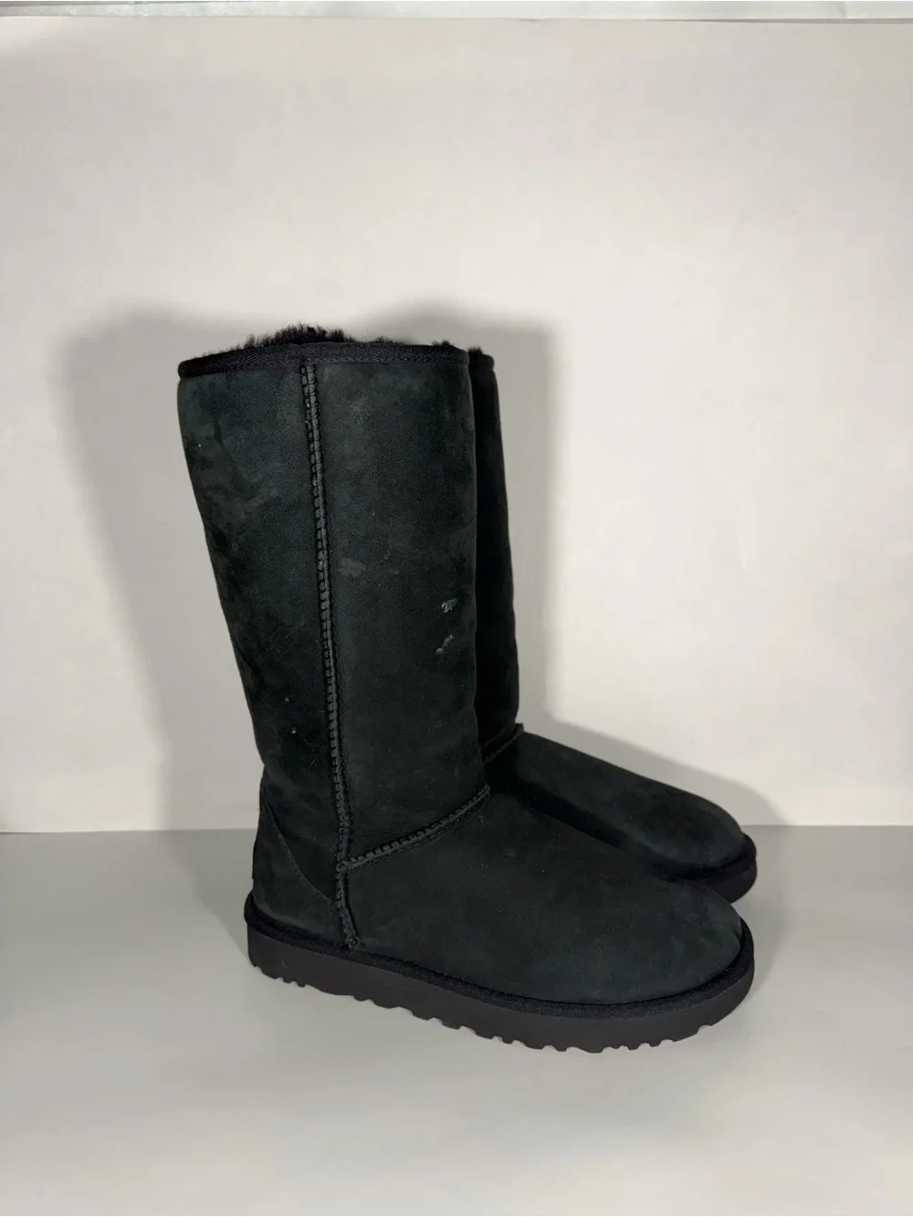 UGG Classic Tall Black Suede Sheepskin Boots Womens Size 7.5 Genuine Winter